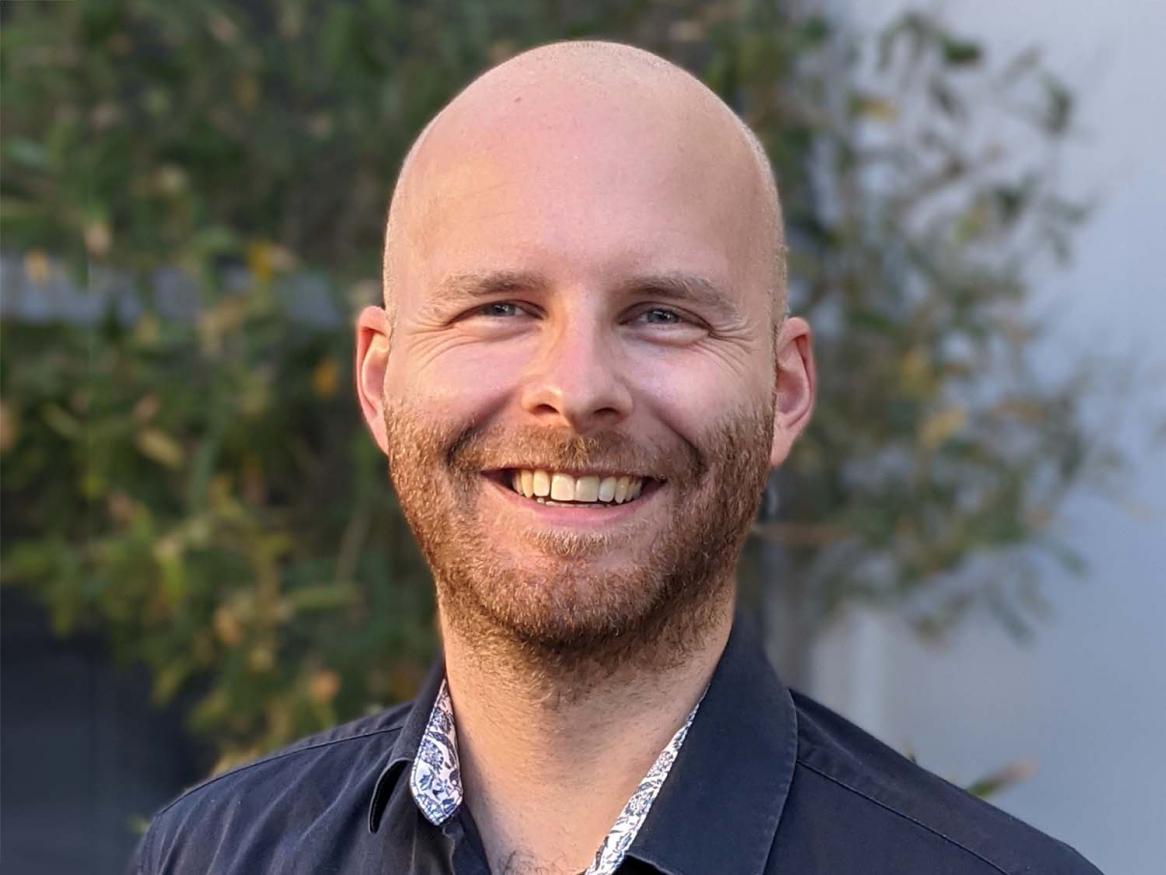  Dr Matthias Salomon