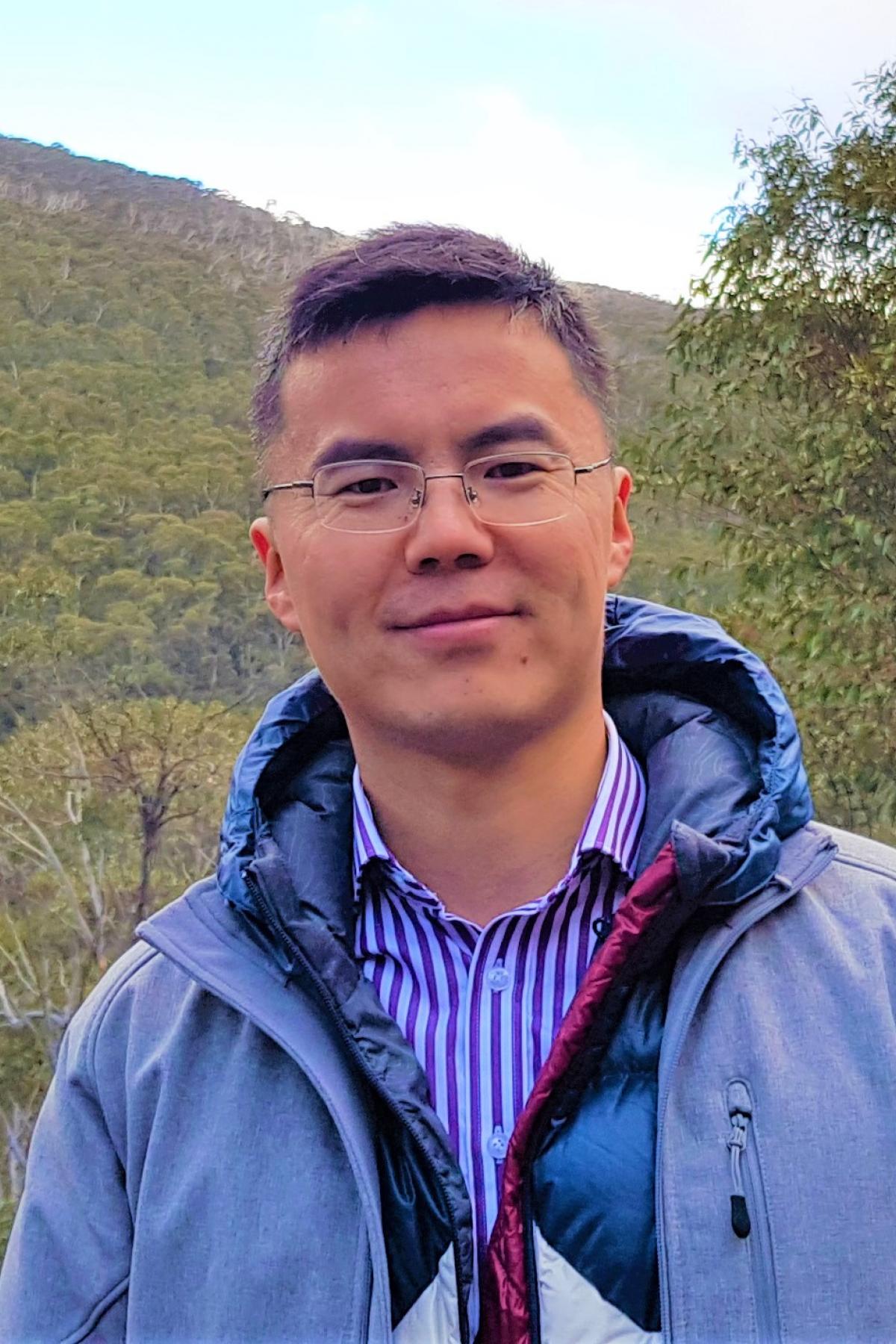 Dr. Dawei Liu