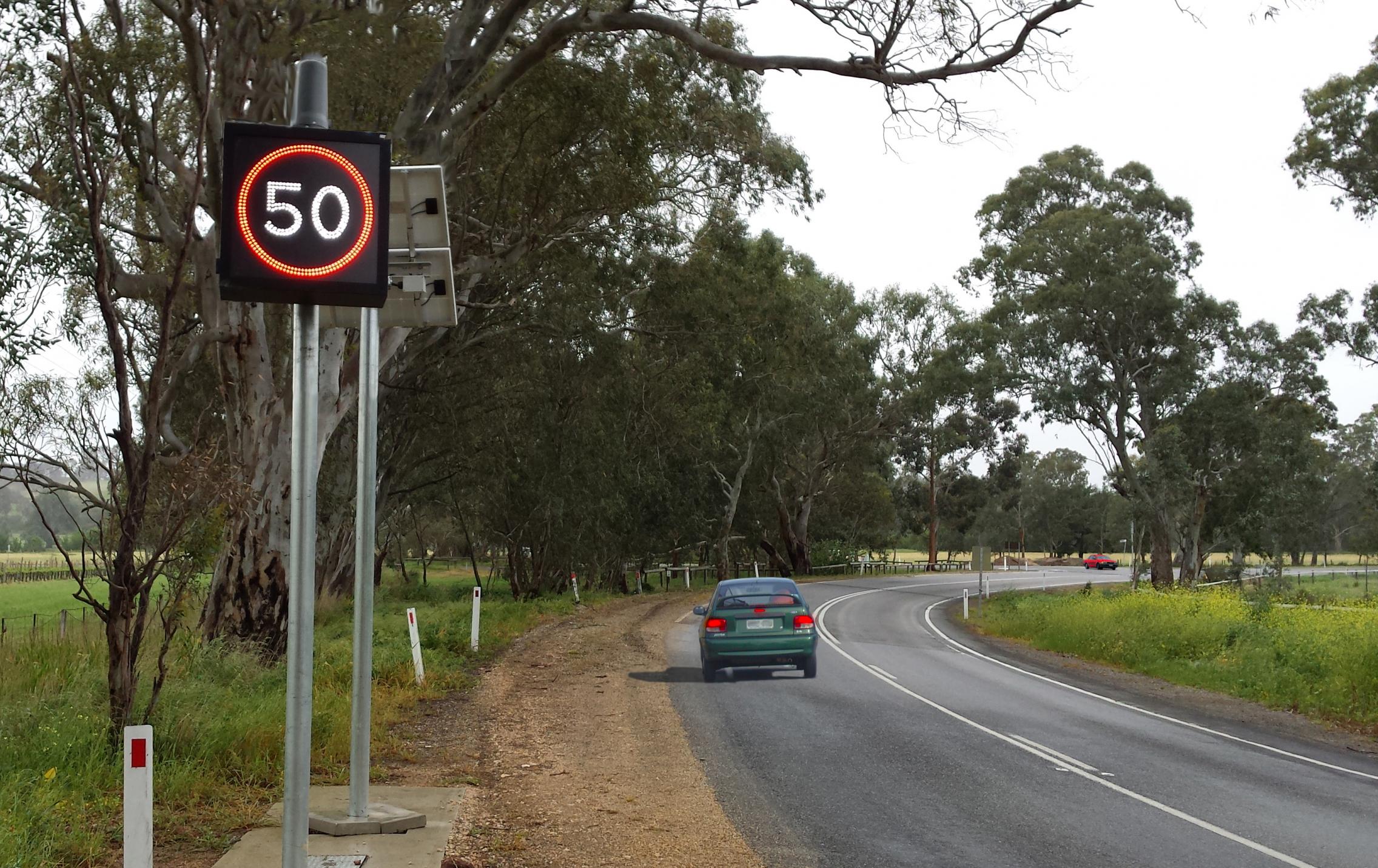Image of variable speed limit sign for rural junctions in risk of crash scenario