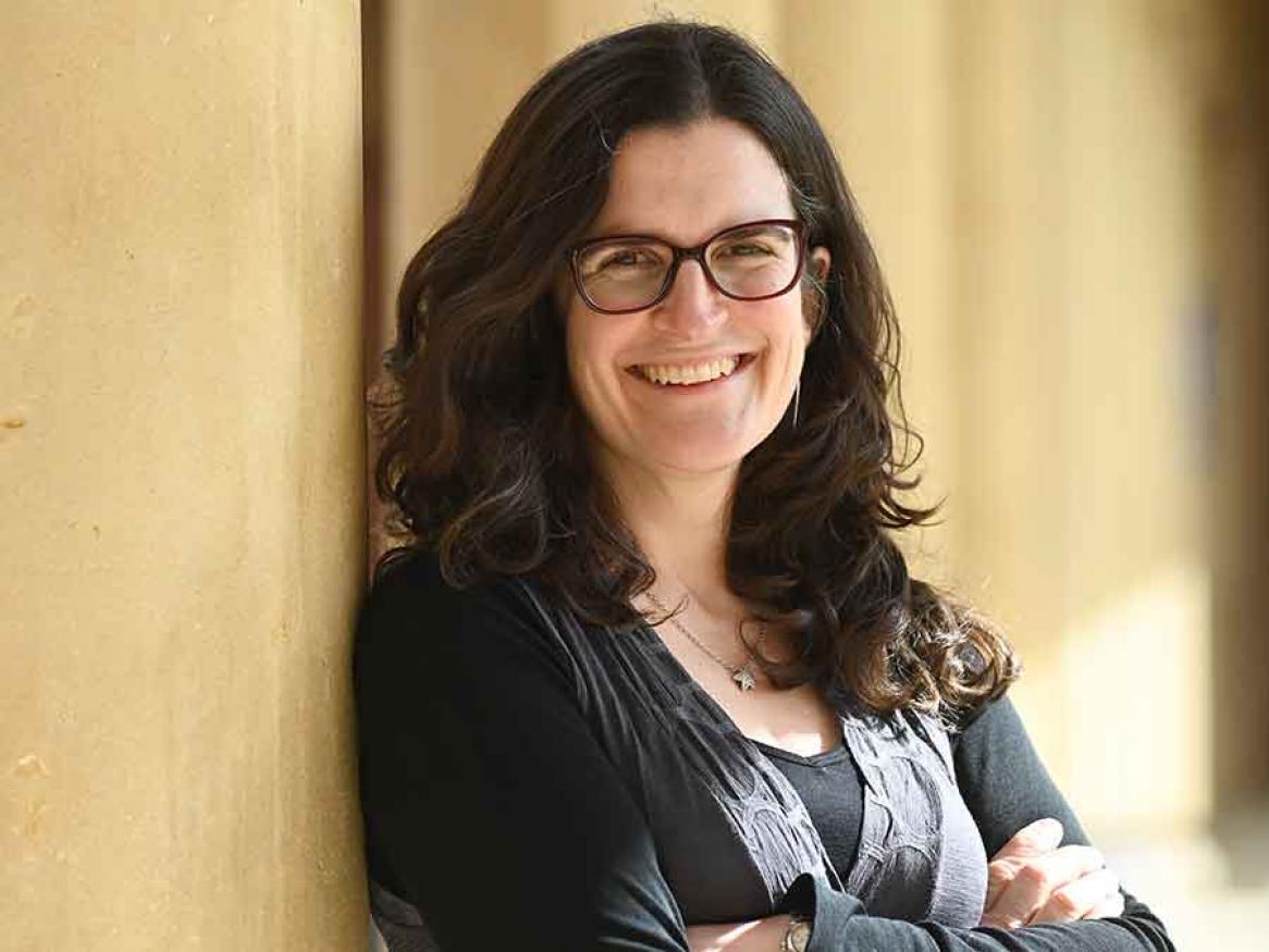 Dr Kim Harvey