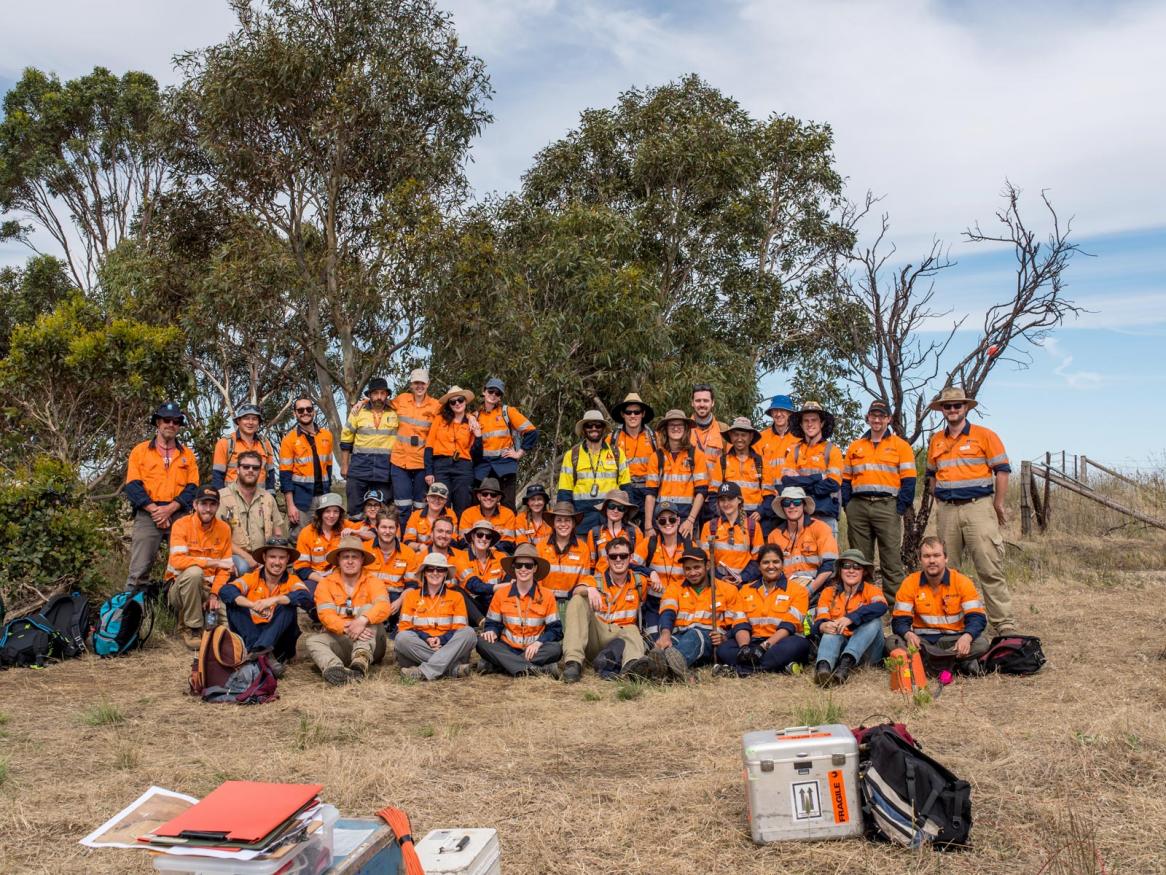 NExUS participants stop for a group photo during field work in the Adelaide Hills