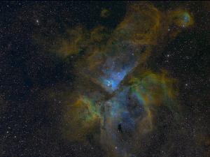 eta Carinae nebula, Skywatcher ED62 at f/5.6, Optolong OIII/H-alpha/[SII] filters, ZWO ASI2600MM-Pro camera.