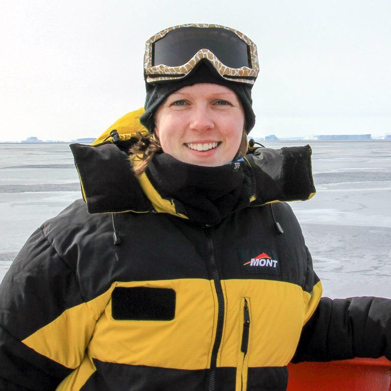 Dr Steph McLennan - Antarctic Geoscientist - alumni