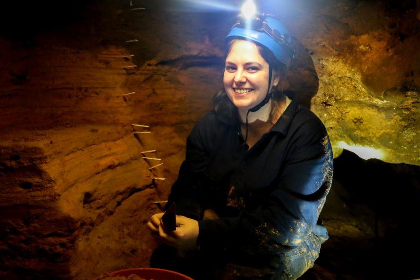 Tiah Bampton living her childhood dream working at the Naracoorte Caves (ABC South East SA: Isadora Bogle)