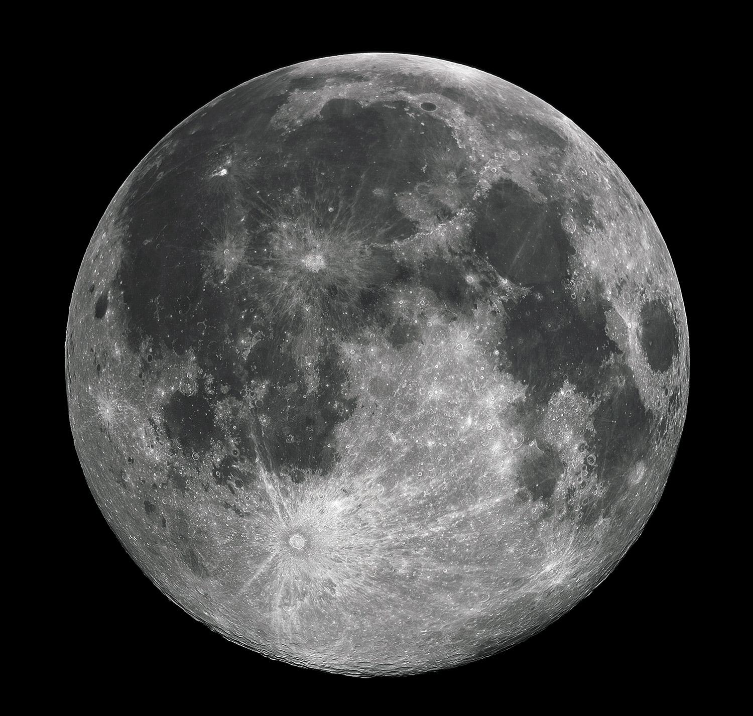 Full moon. Image: Gregory H. Revera, CC BY-SA 3.0