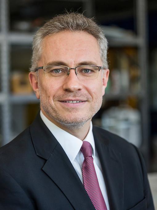 Professor Scott Smith