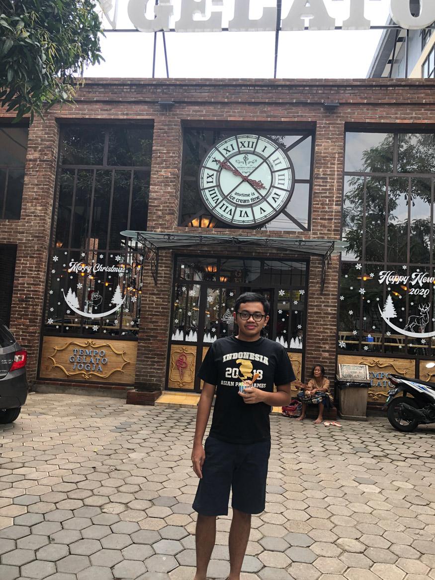 photo of dimas outside clock 