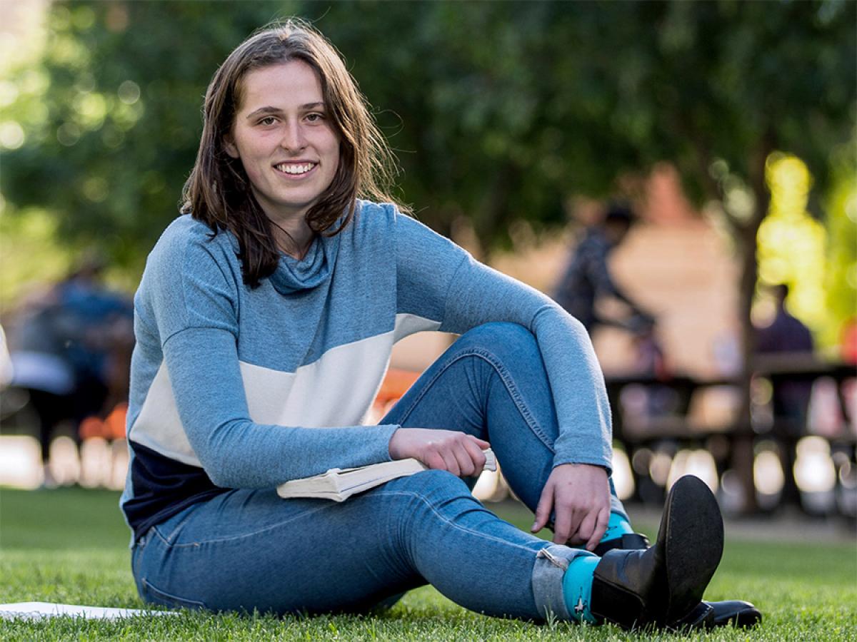Lucinda Duxbury - Bachelor of Science (Advanced)  |   "I wanted to study a degree at uni that would equip me with the skills I needed for research. The BSc (Advanced) offers a program tailored to assist aspiring researchers to get a taste of research even as an undergraduate. It was the obvious choice."