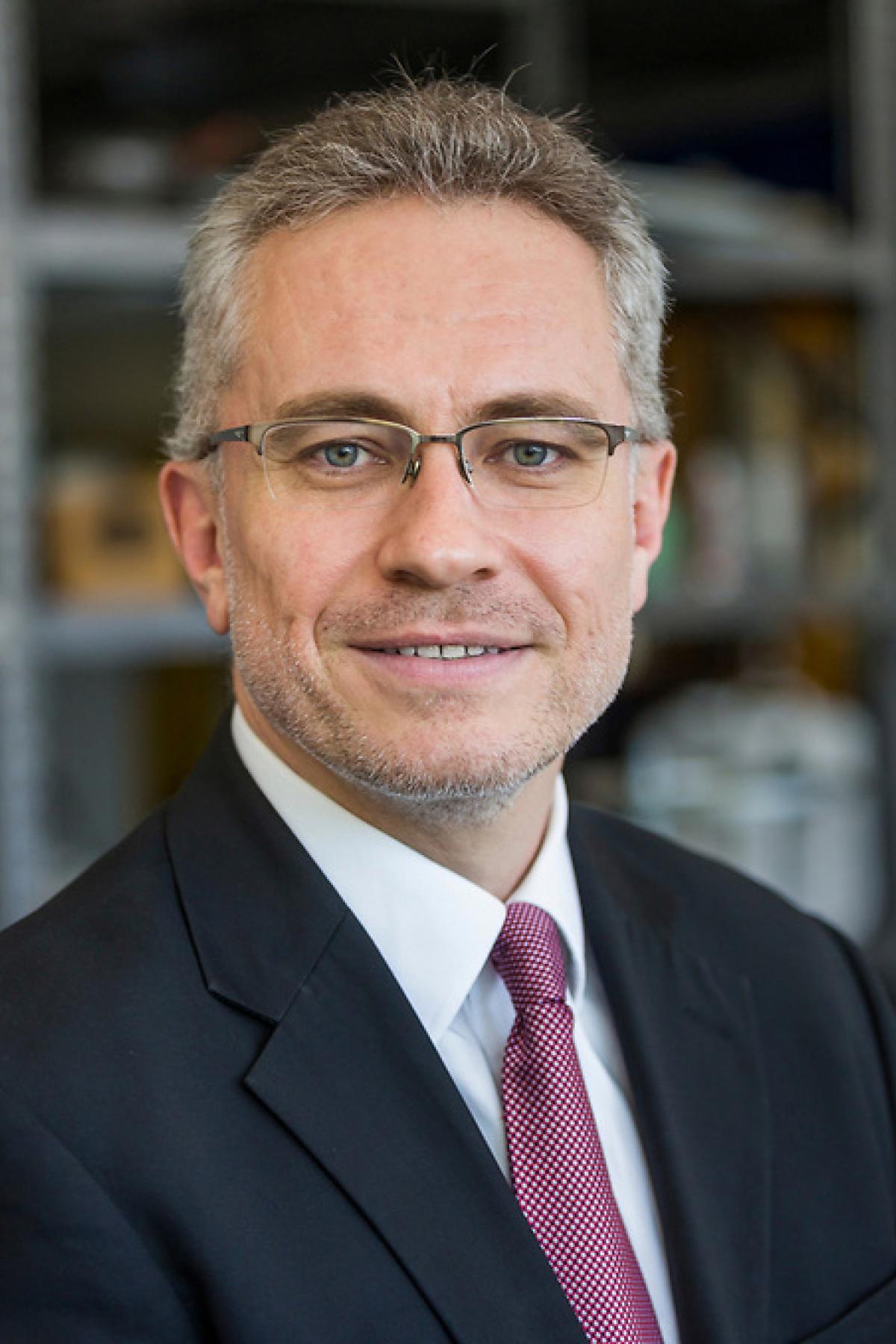 Professor Scott Smith