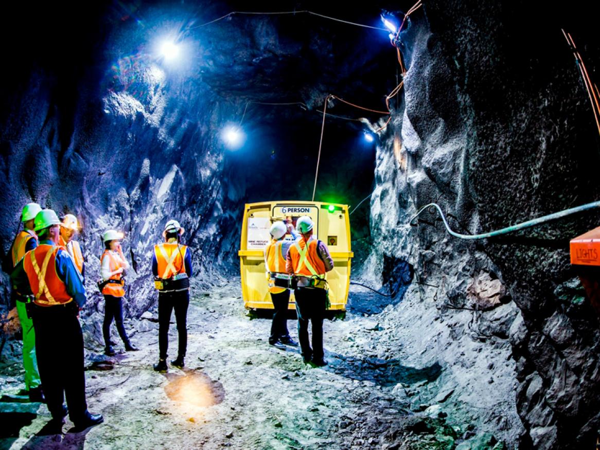 A temporary laboratory installed in the Stawell gold mine.