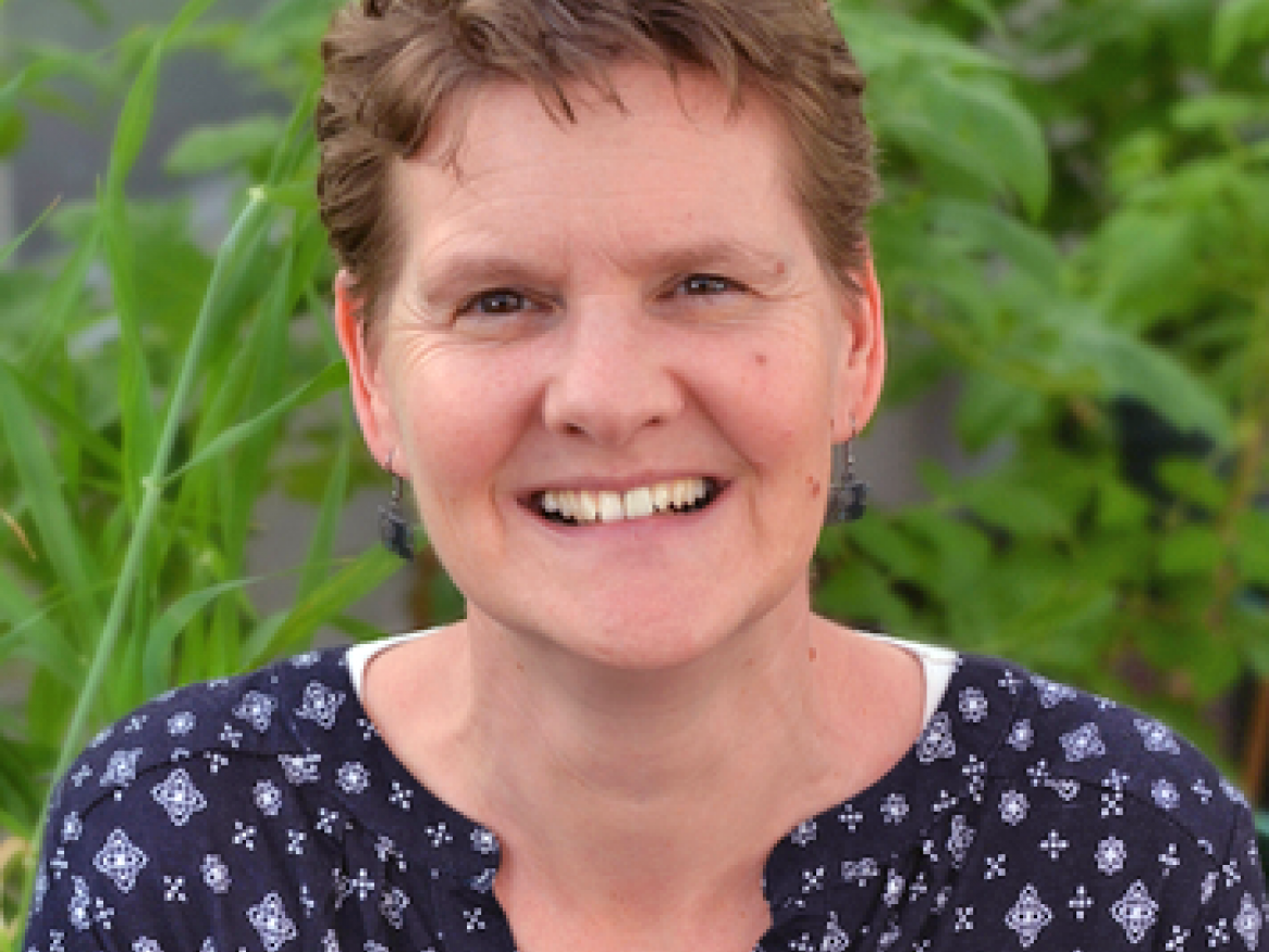Professor Rachel Burton