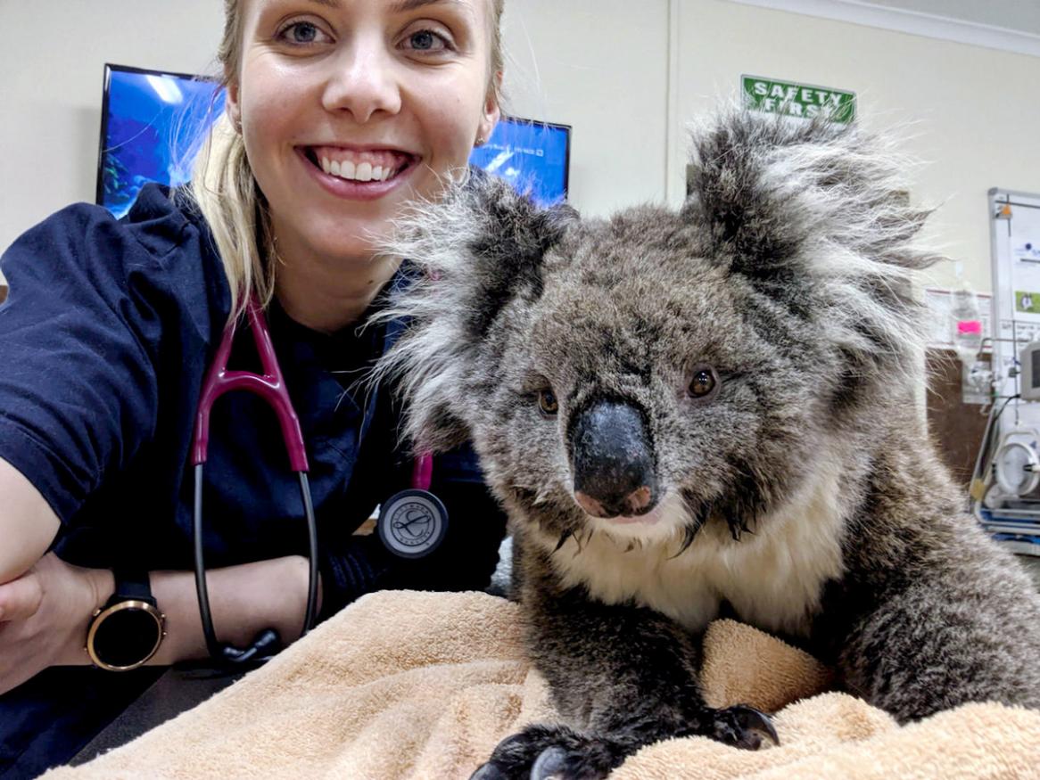 Uni of Adelaide veterinary alumni Hannah Passmore. Image courtesy of Careers With STEM