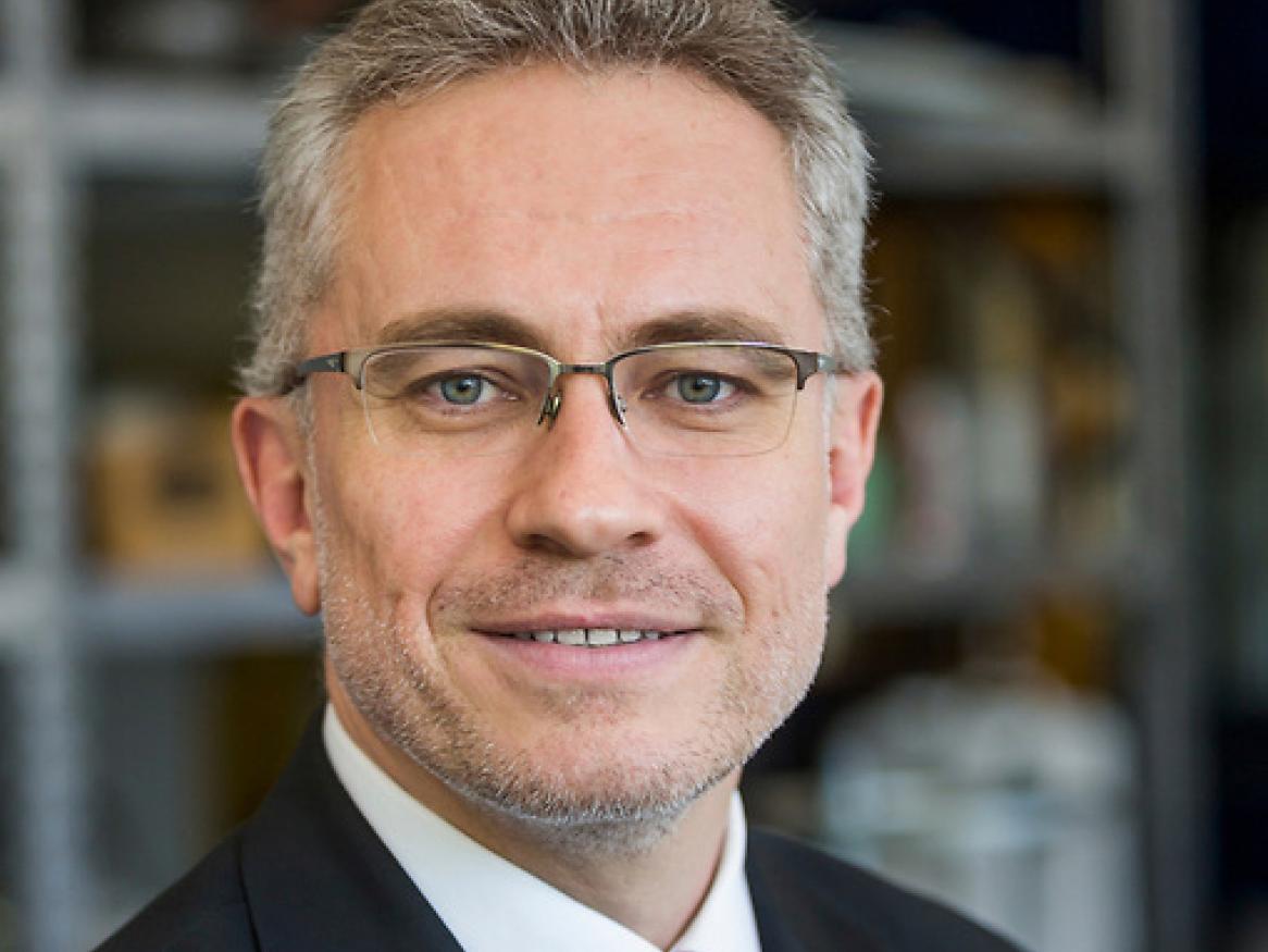 Professor Scott Smith