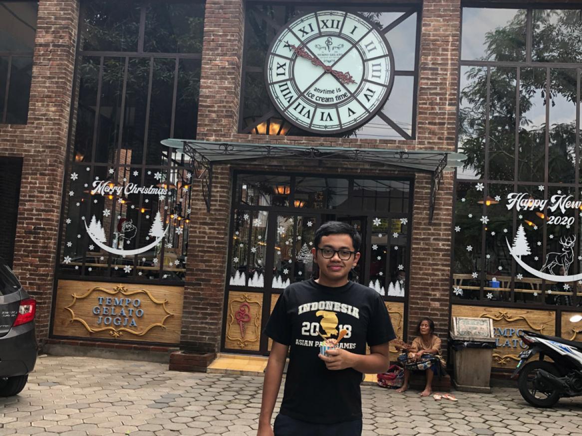 photo of dimas outside clock 